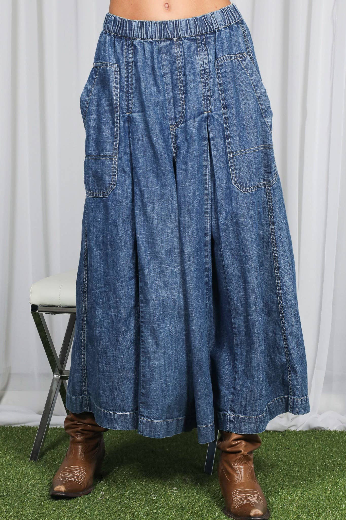 Vine & Love - Pin-Tuck 100%Tencel Chambray Cropped Washed Pants