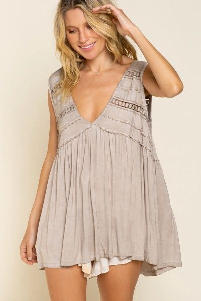 Pol Sleeveless Tunic Top - L