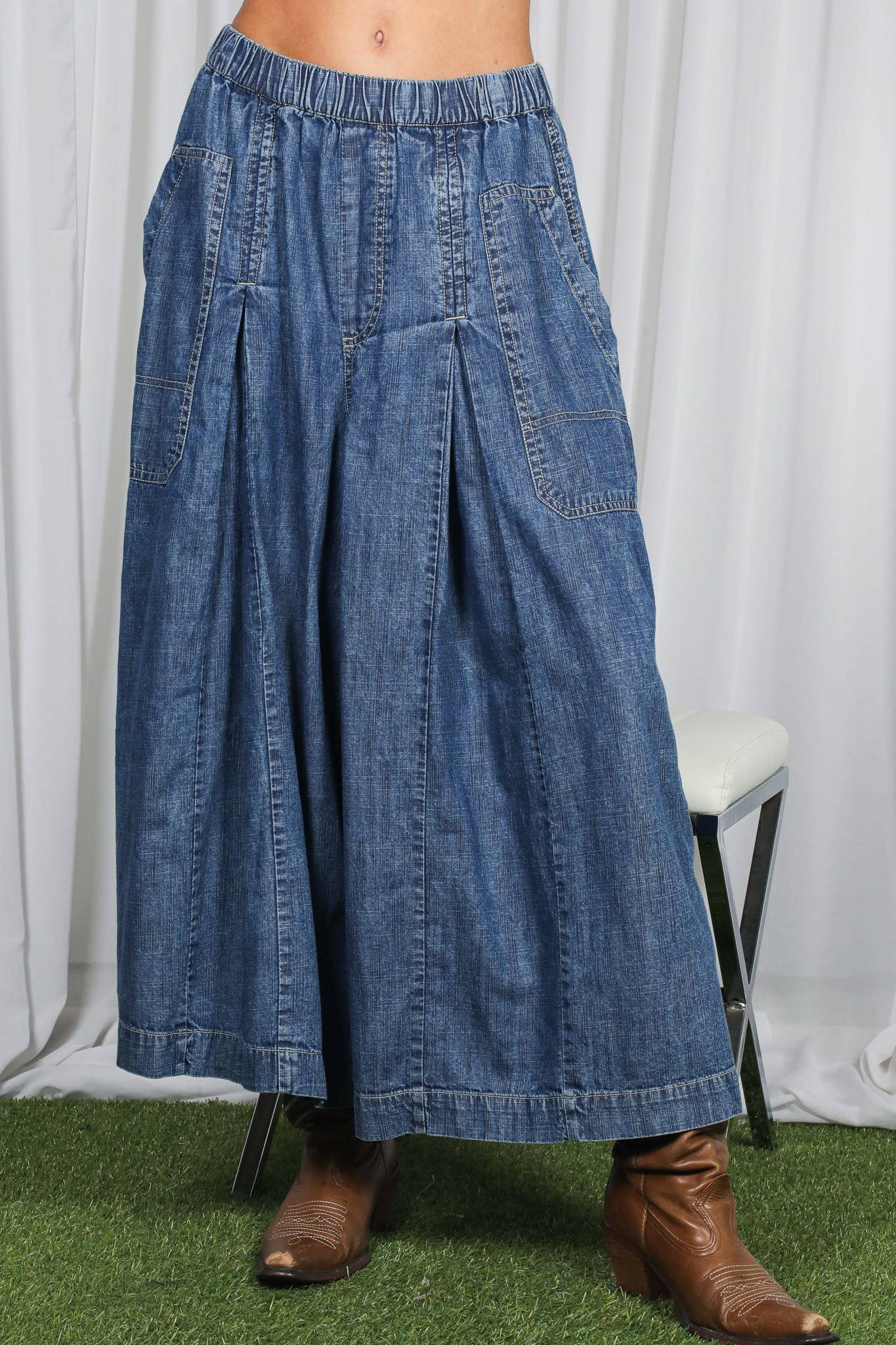 Vine & Love - Pin-Tuck 100%Tencel Chambray Cropped Washed Pants