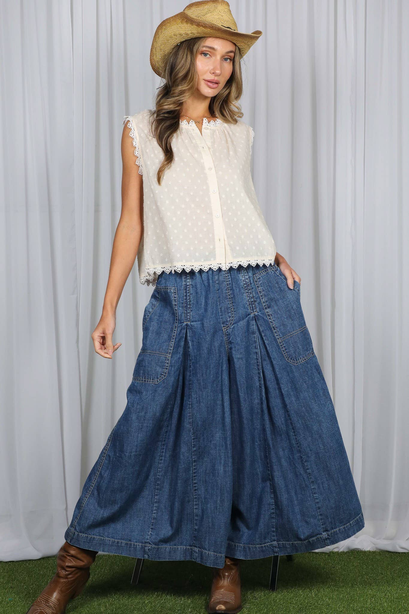 Vine & Love - Pin-Tuck 100%Tencel Chambray Cropped Washed Pants